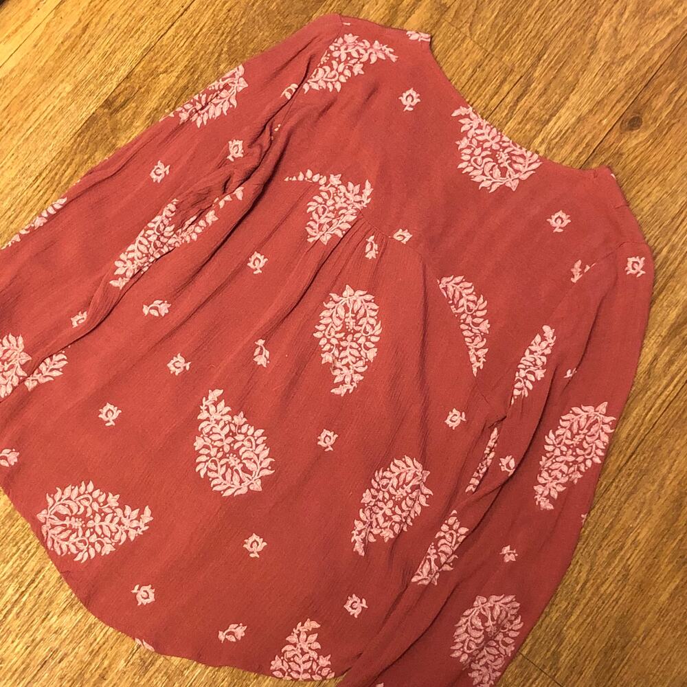 Mossimo Supply Co. Red White Floral Faux Wrap Long Sleeve Blouse Size XS - Picture 6 of 10